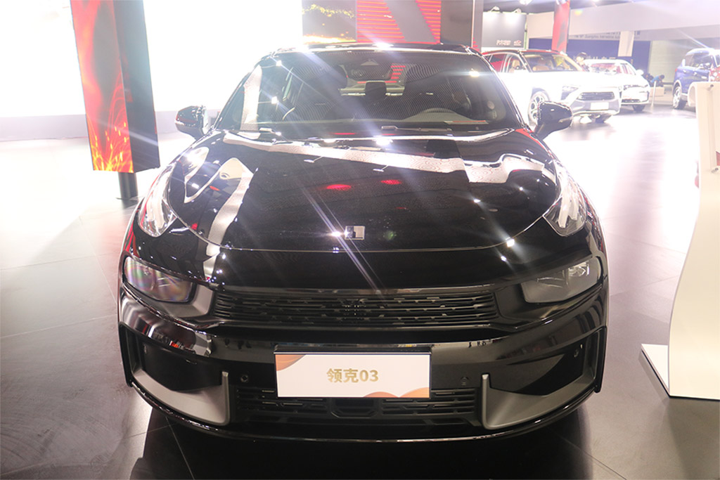 领克03