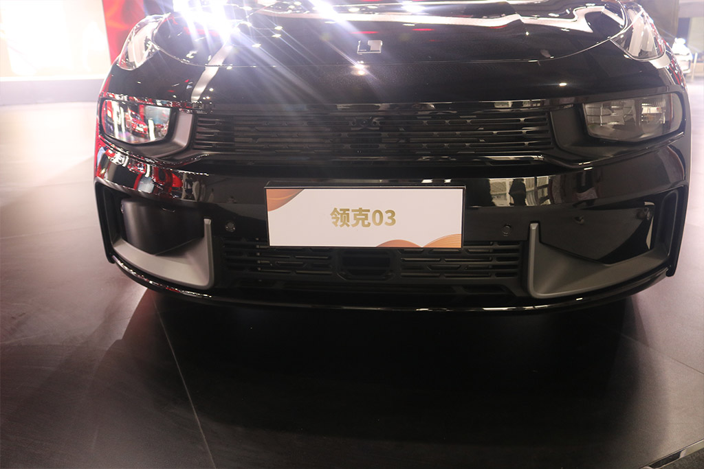 领克03
