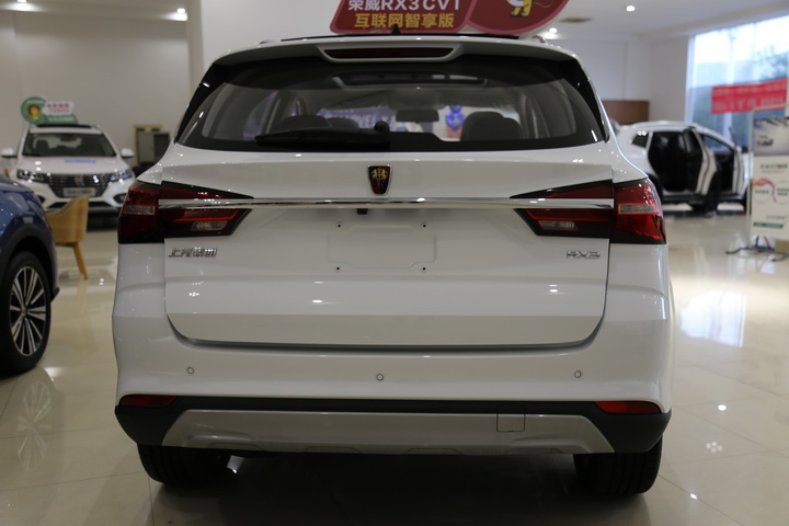 荣威RX3