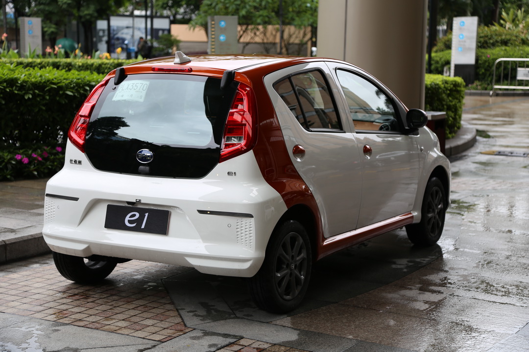 比亚迪e1