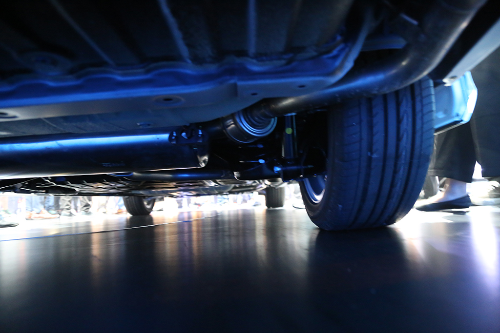 艾力绅锐·混动