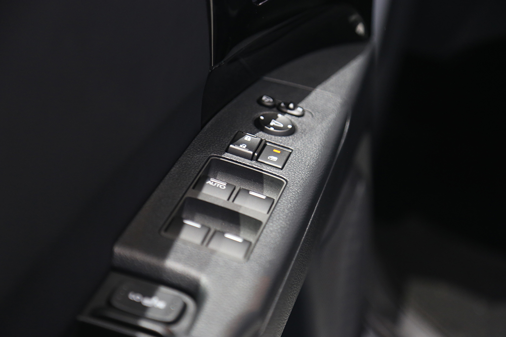 艾力绅锐·混动