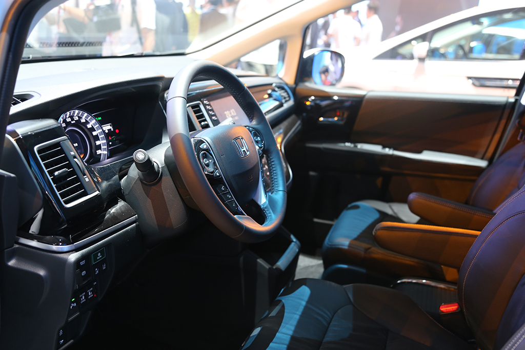 艾力绅锐·混动