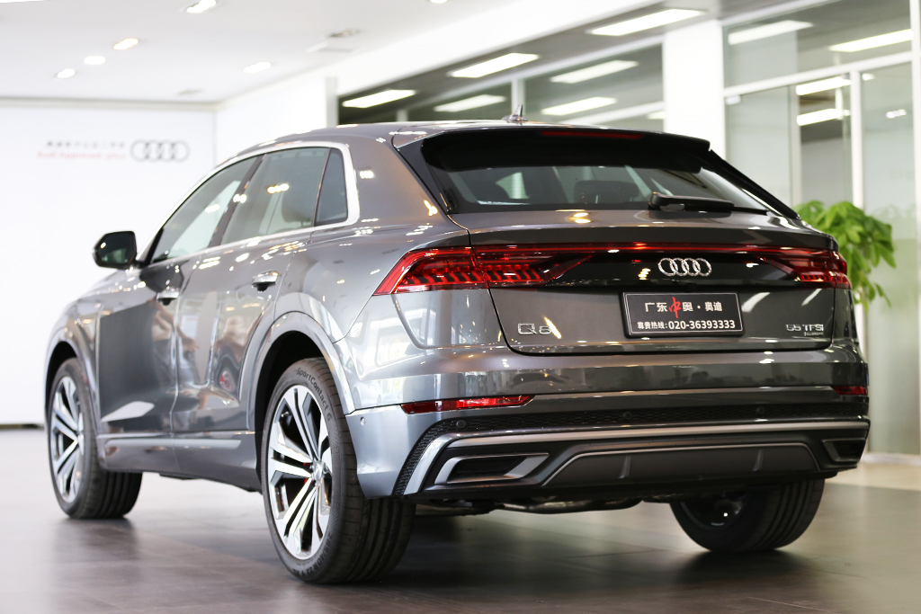 奥迪Q8
