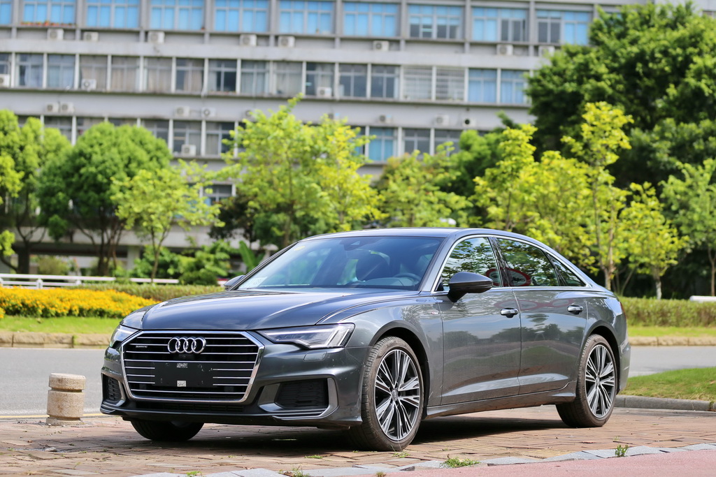 奥迪A6L