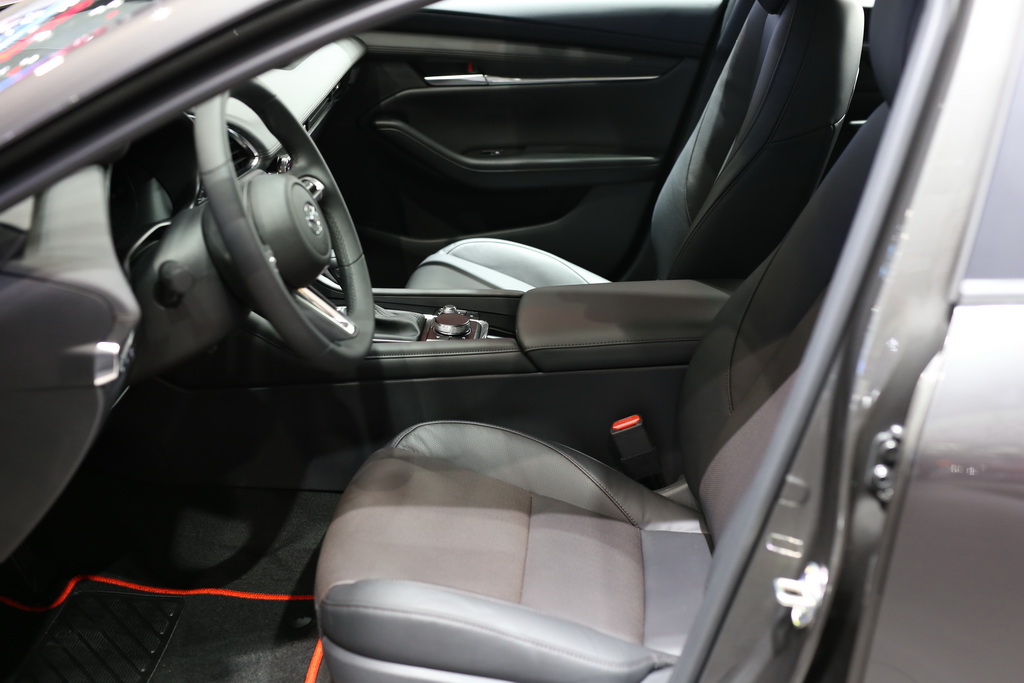 马自达3 昂克赛拉