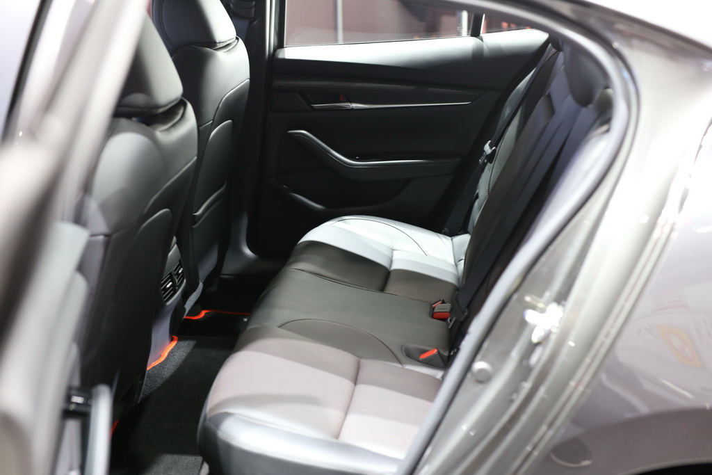 马自达3 昂克赛拉