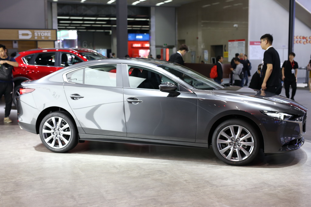 马自达3 昂克赛拉