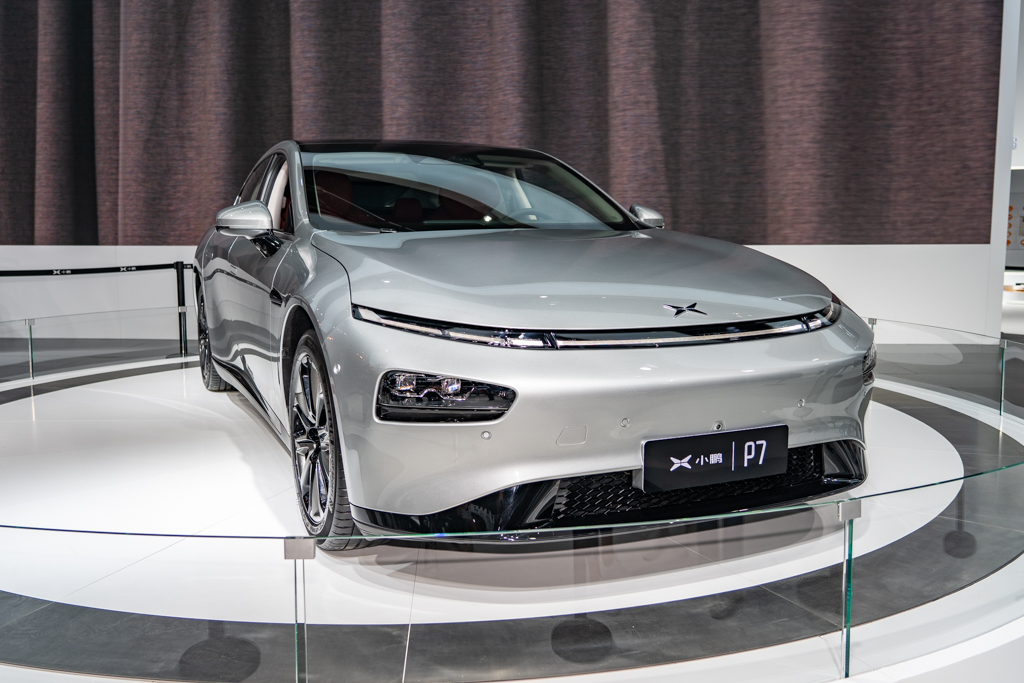 小鹏汽车P7