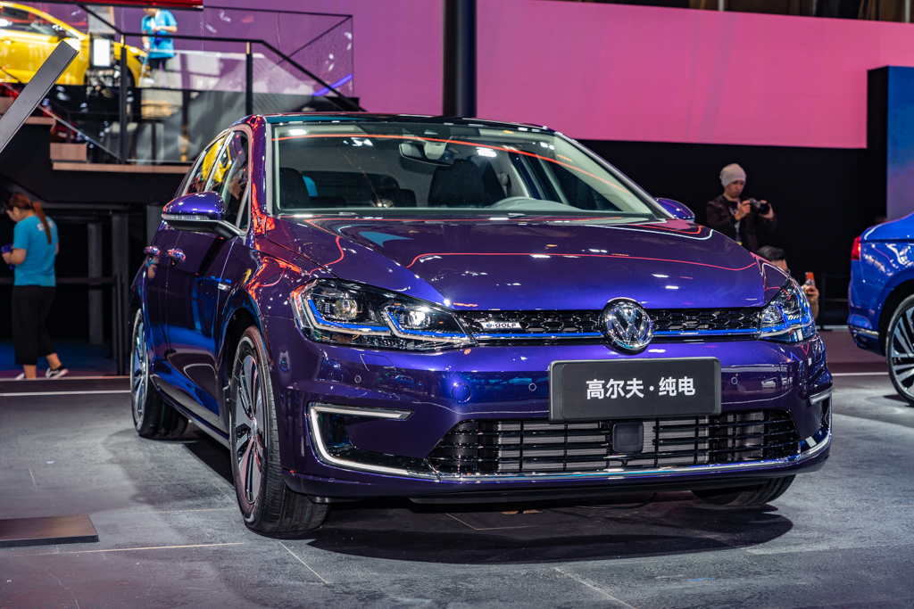 高尔夫·纯电