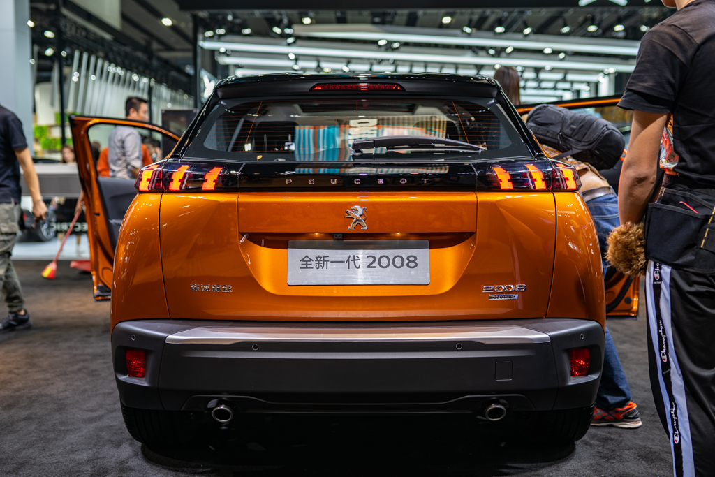 标致2008