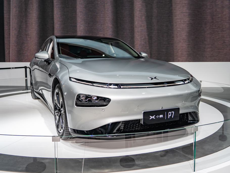 小鹏汽车P7
