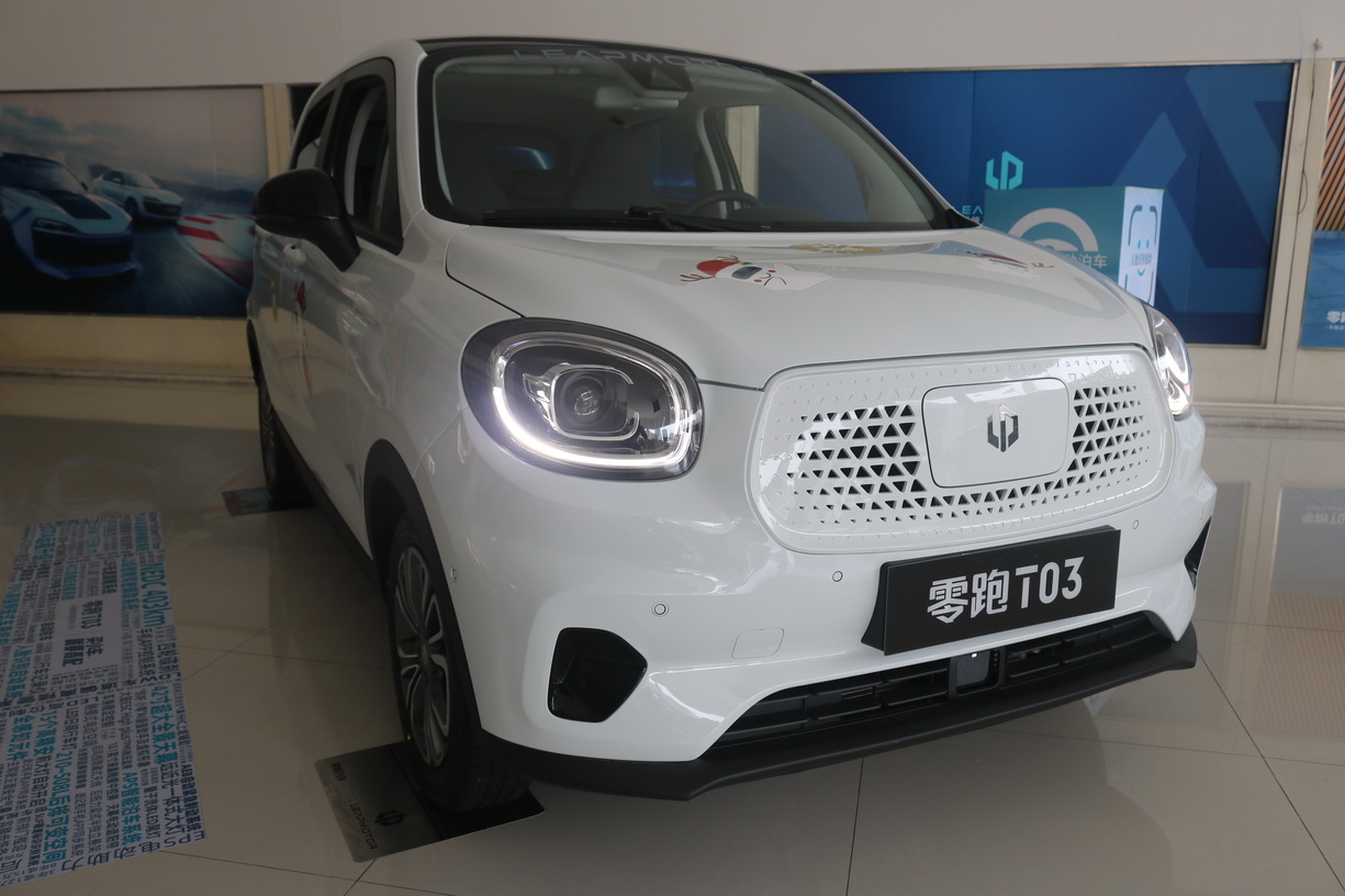 零跑T03