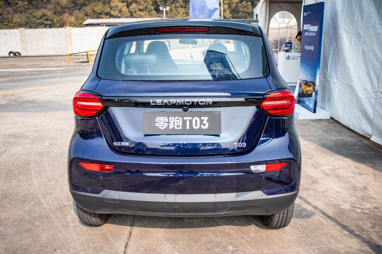零跑T03