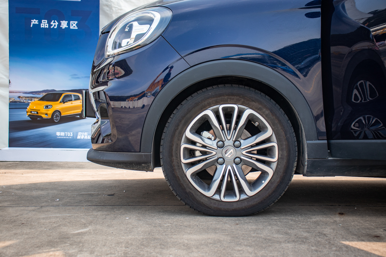 零跑T03