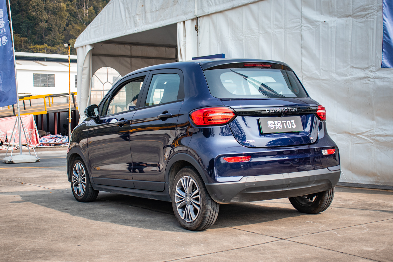 零跑T03