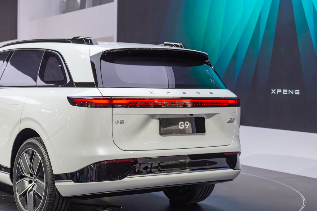 小鹏G9