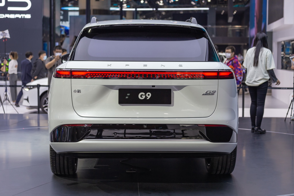 小鹏G9