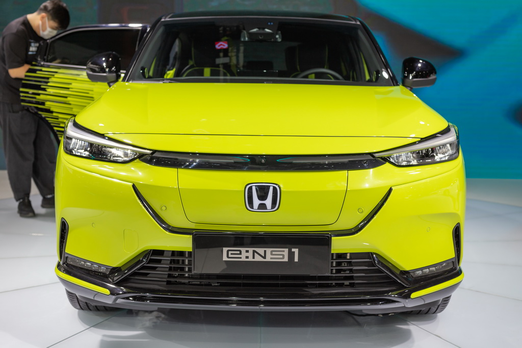 本田e:NS1