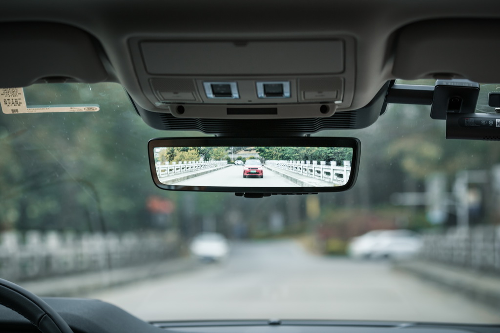 揽胜极光新能源