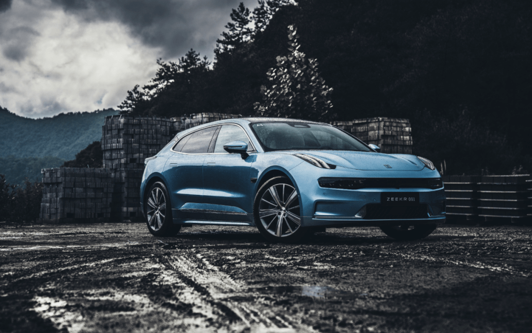ZEEKR 001
