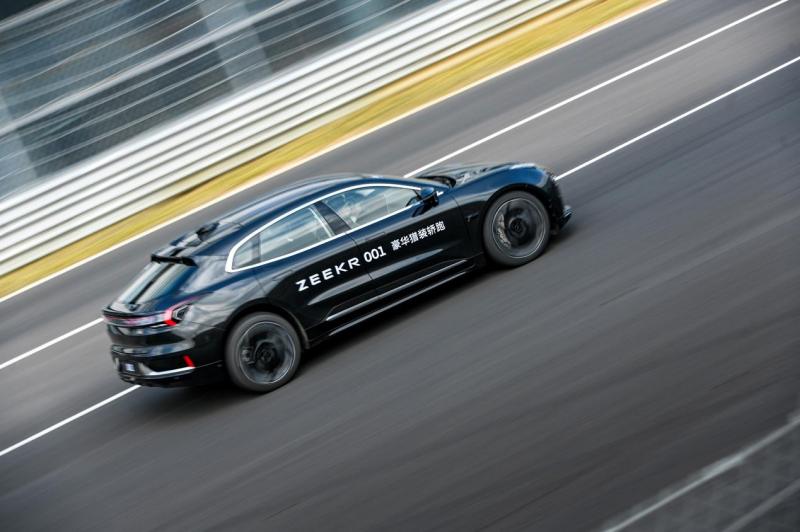 ZEEKR 001