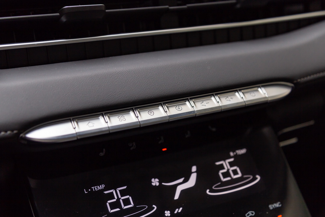 瑞虎8 PLUS 鲲鹏e+