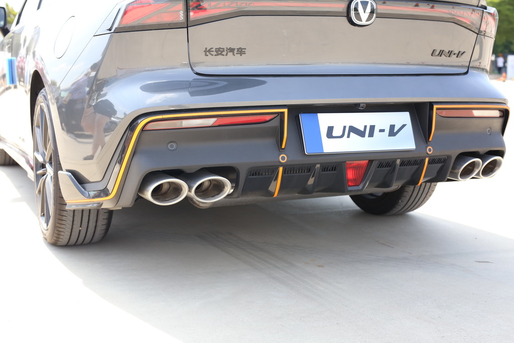 长安UNI-V