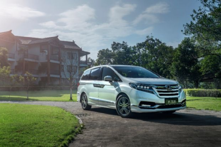 艾力绅锐·混动