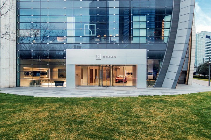 ZEEKR 001